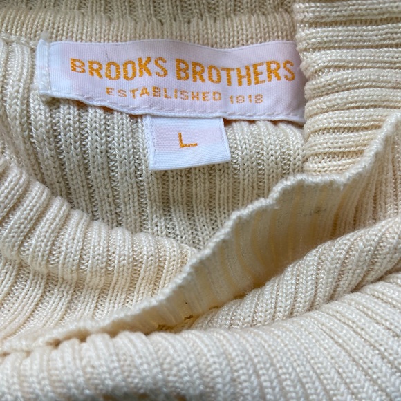 Brooks Brothers women’s cream 100% silk turtleneck  SZ  L - Picture 9 of 9